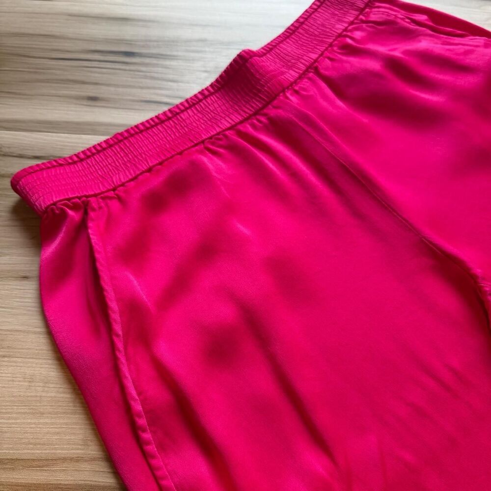 Zara Women's Hot Pink Capri Trousers